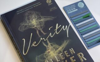 história de suspense escrita por Colleen Hoover