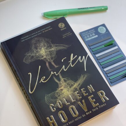 história de suspense escrita por Colleen Hoover
